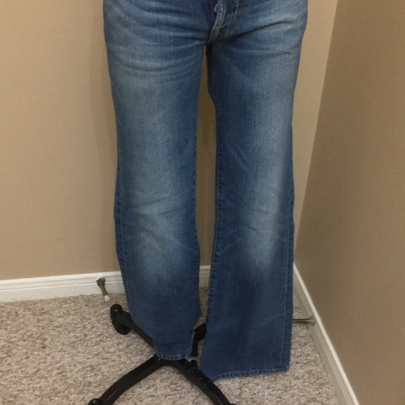 LIKE NEW Lucky brand regular inseam blue jeans - Picture 2 of 13
